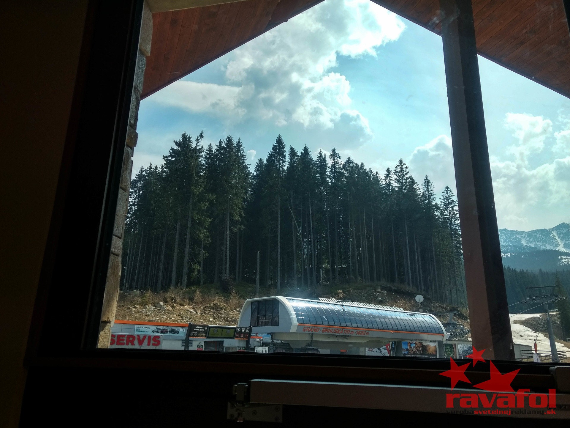 bezpecnostne_folie_tatry_mountains_resorts_b_e8c71c4688963f58
